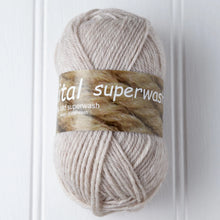 Load image into Gallery viewer, Hjertegarn Vital Superwash DK Wool