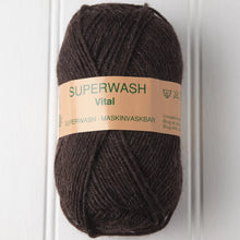 Load image into Gallery viewer, Hjertegarn Vital Superwash DK Wool